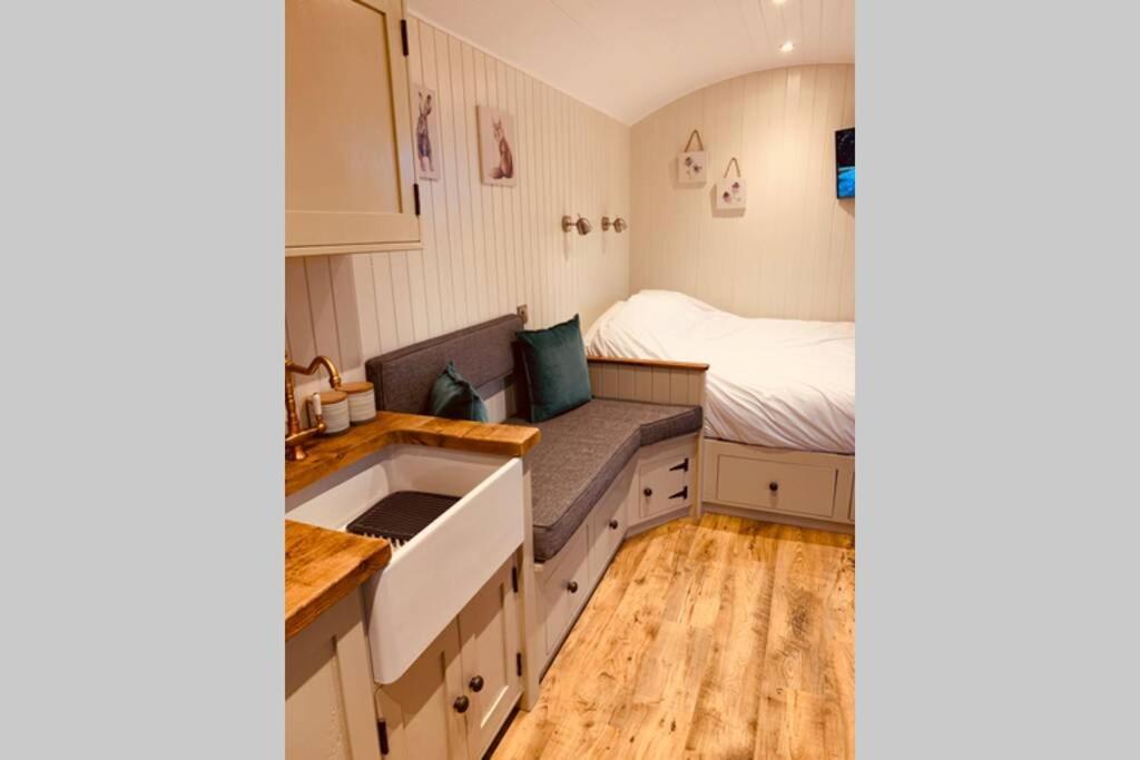 Lle Mary - Beautiful Views, Hot Tub, Secluded, Dog Welcome, Barmouth Llanddwywe Eksteriør billede